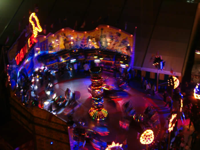 Break Dancer bei Nacht 