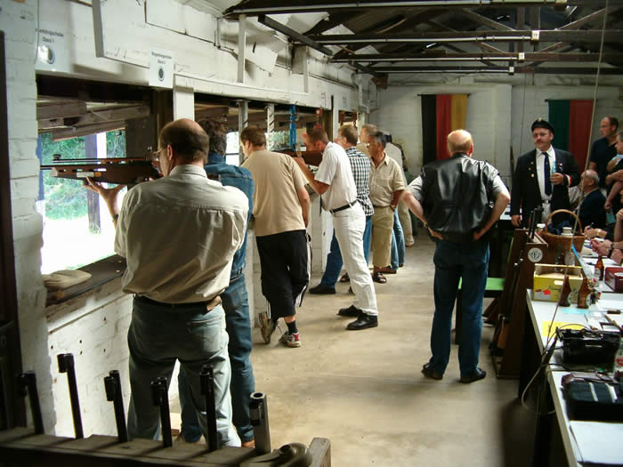 Die Schützen bei der "Arbeit"