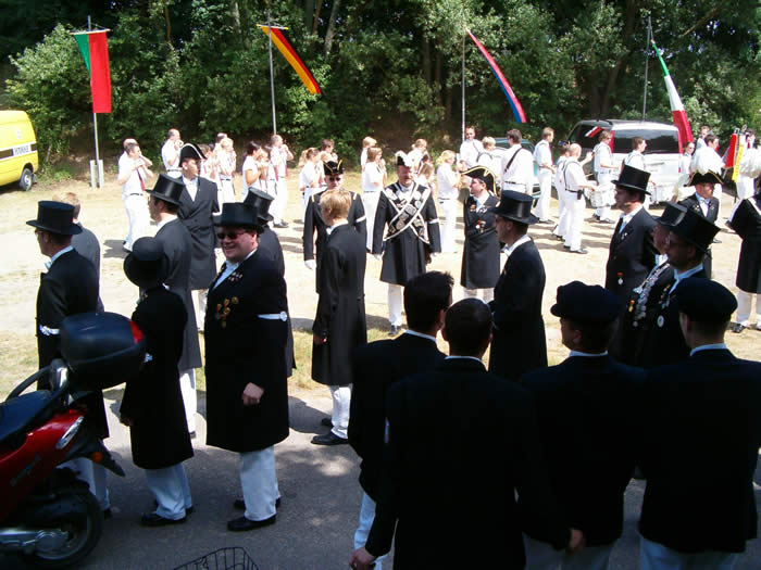 Abteilung .... HALTTTTT !!!