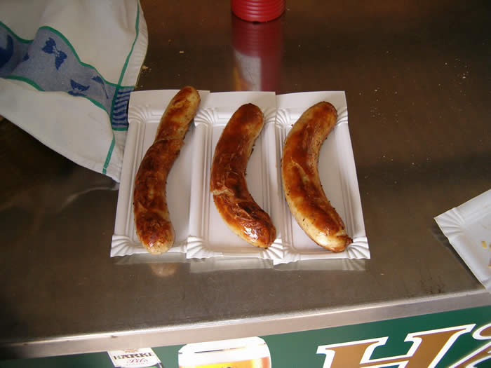 3 Bratwürste ... lecker lecker lecker ;-)))